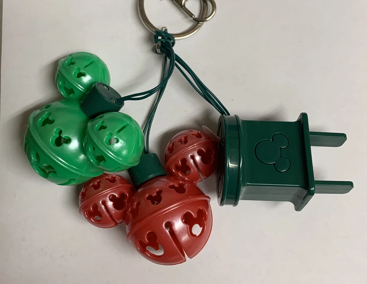 Budget ???? Disney Holiday Keychain - Mickey Mouse Jingle Bells Lights - Light Up ???? 3 Budget ???? Disney Holiday Keychain - Mickey Mouse Jingle Bells Lights - Light Up ????